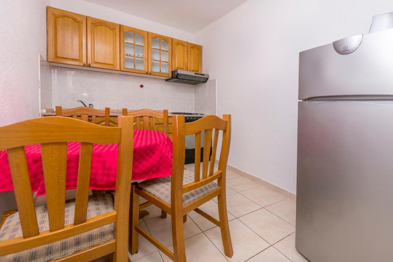 Apartments Ivat Rogoznica  Eksteriør bilde