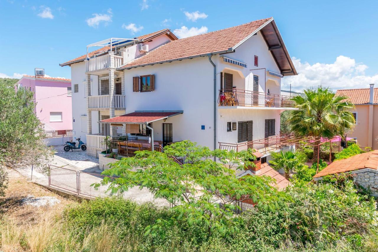 Apartments Ivat Rogoznica  Eksteriør bilde